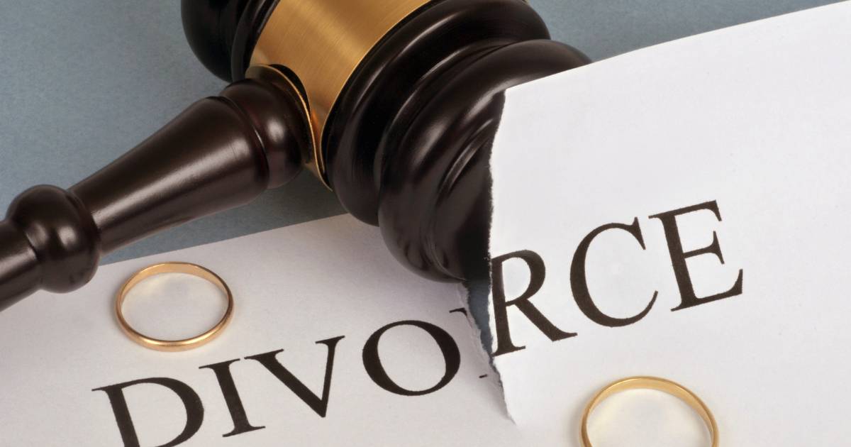 Divorce Recovery: How to Rebuild Your Life After Divorce with Confidence